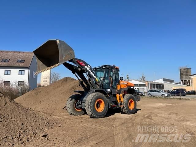 Doosan DL280 Læssemaskiner på hjul