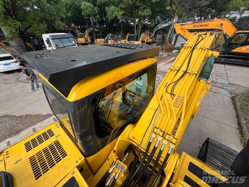 Komatsu PC 220 Gravemaskiner på larvebånd