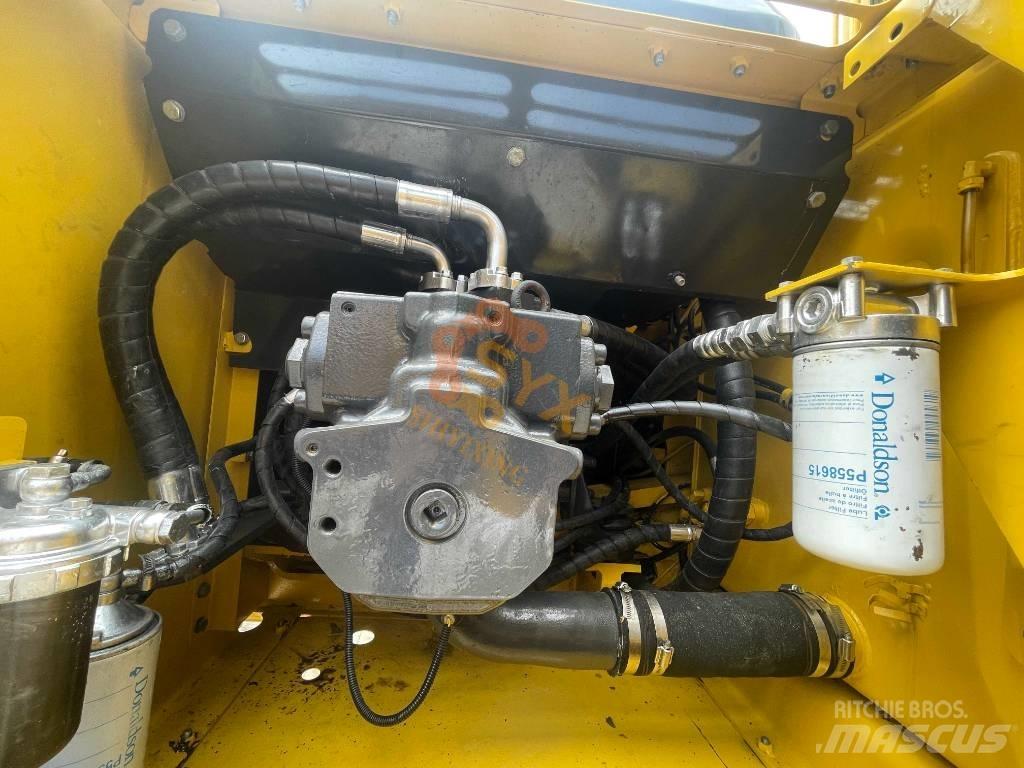 Komatsu PC 220 Gravemaskiner på larvebånd