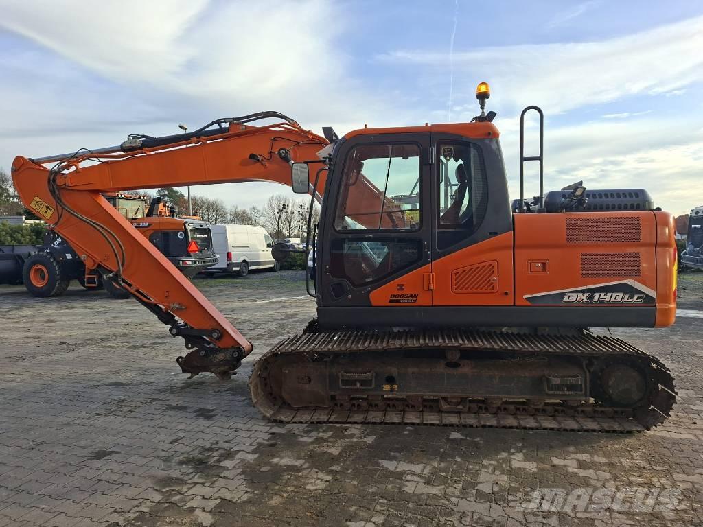 Doosan DX140LC-7 Gravemaskiner på larvebånd