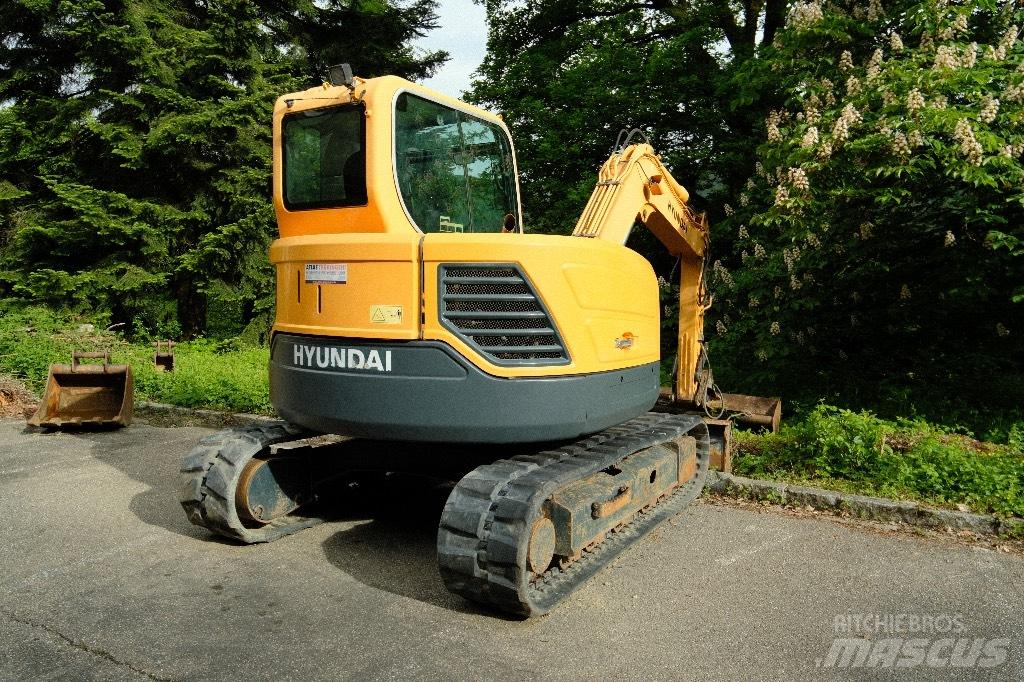 Hyundai R80CR-9 Midi-gravemaskiner 7t - 12t