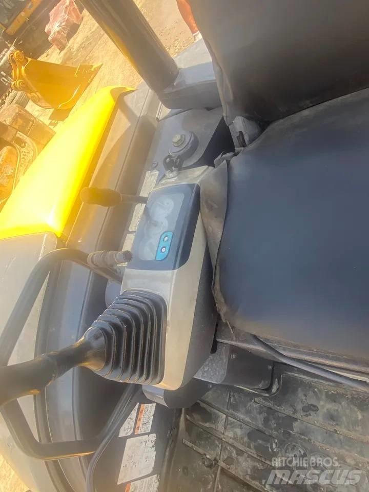Komatsu PC 40 MR-2 Minigravemaskiner