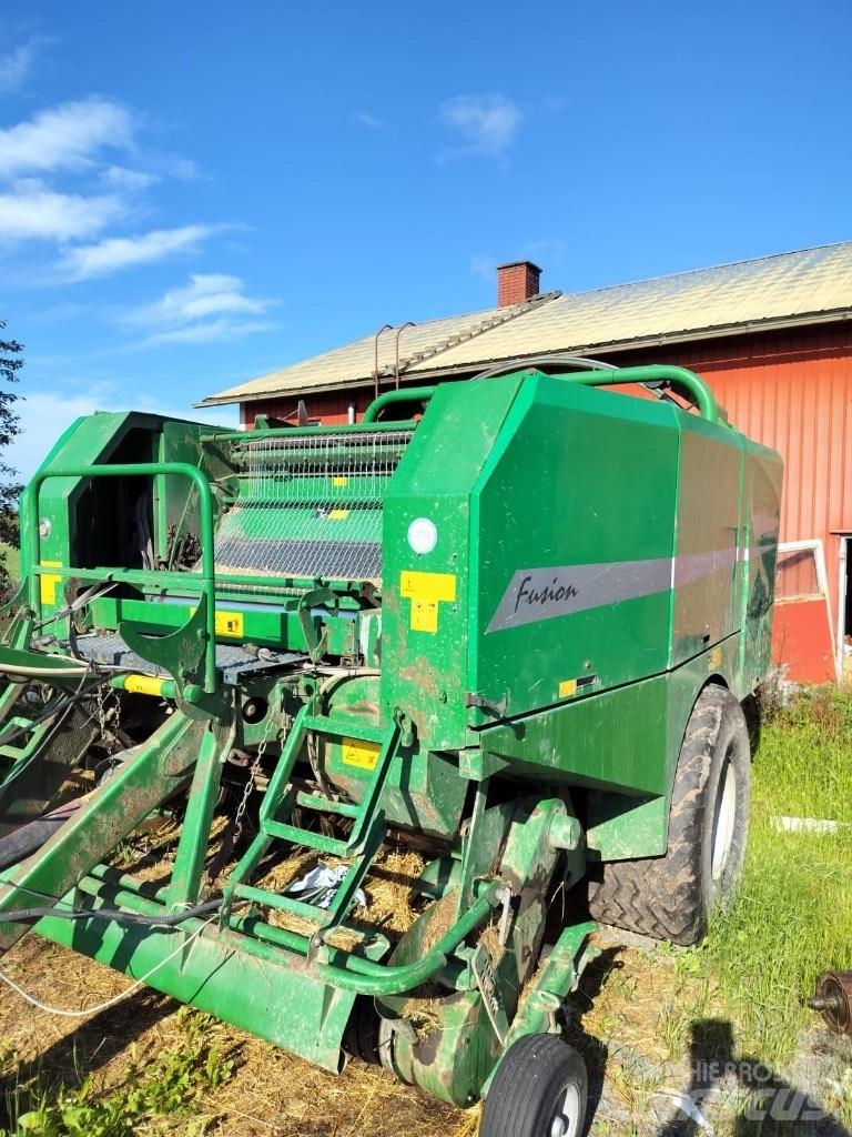 McHale Fusion 1 Rundballe-pressere
