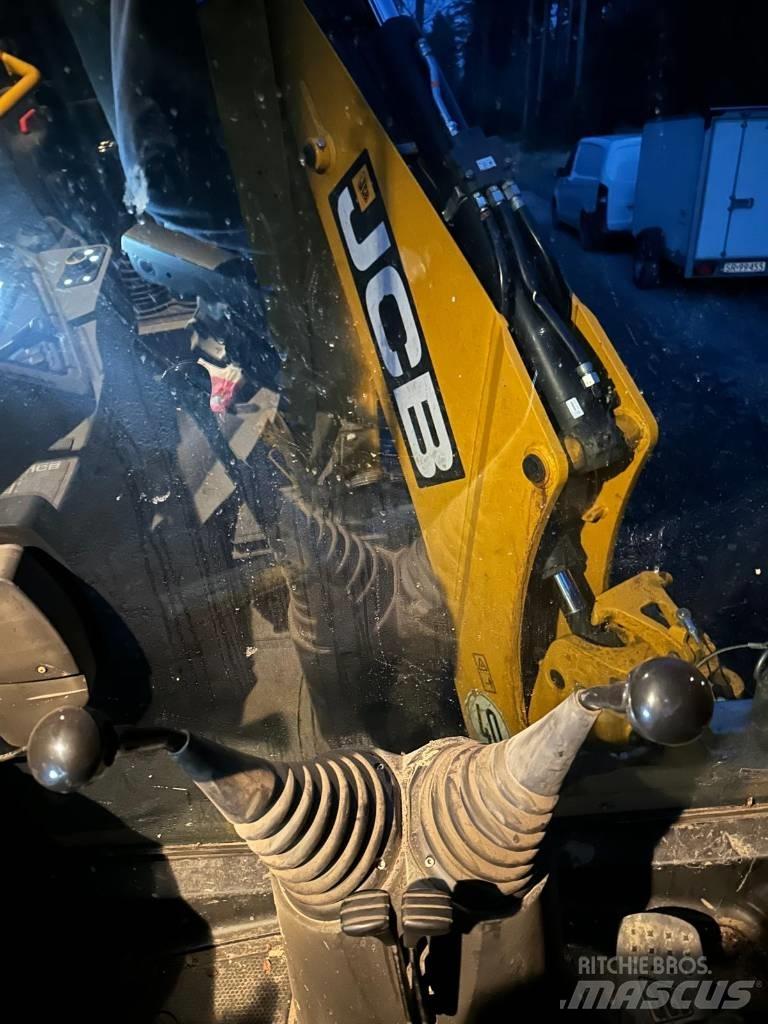 JCB 3XC 14H5WM Rendegravere