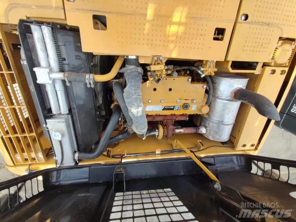 CAT 320D2 Midi-gravemaskiner 7t - 12t