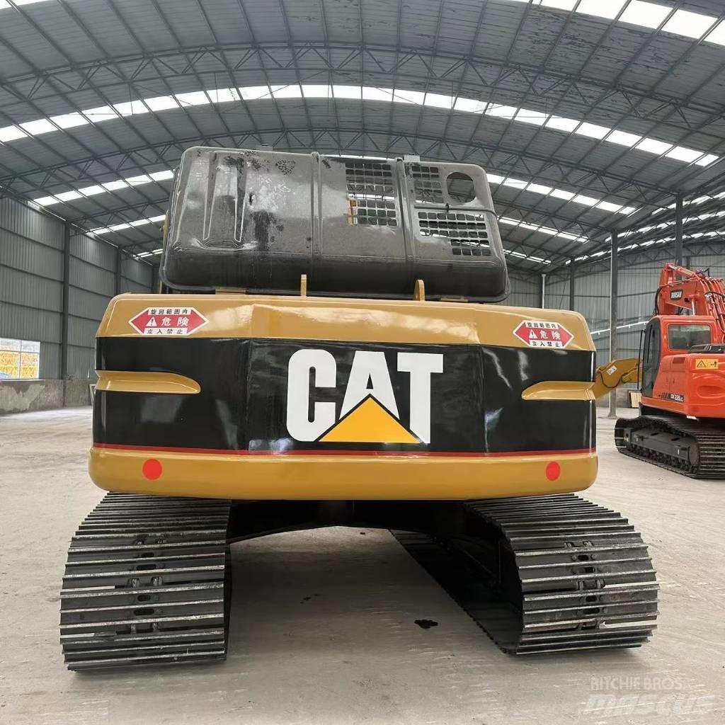 CAT 320B Gravemaskiner på larvebånd