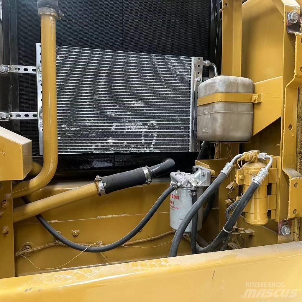 CAT 320B Gravemaskiner på larvebånd