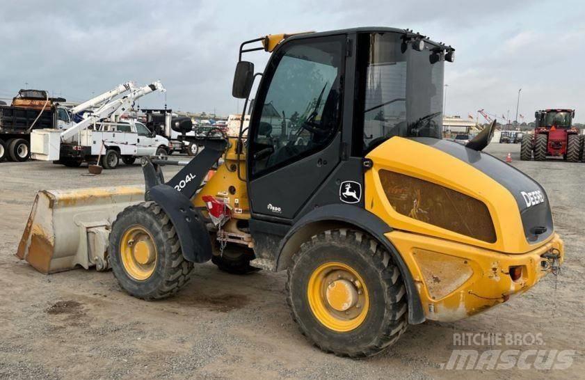 John Deere 204L Læssemaskiner på hjul