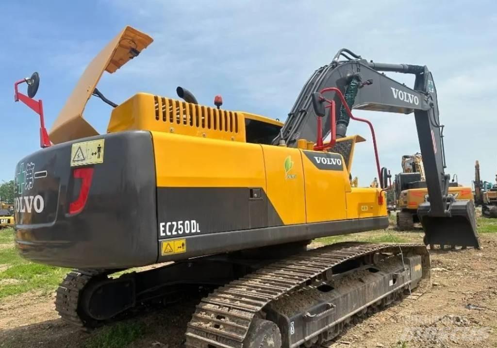 Volvo EC 250 D L Gravemaskiner på larvebånd
