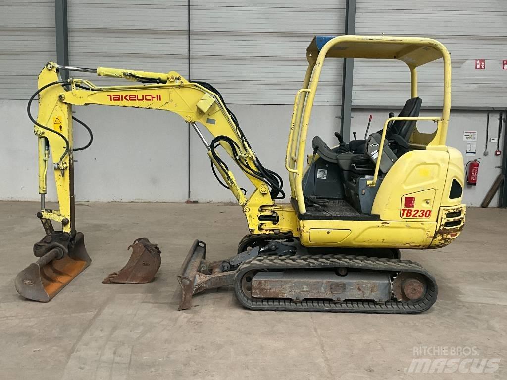 Takeuchi TB 230 Minigravemaskiner