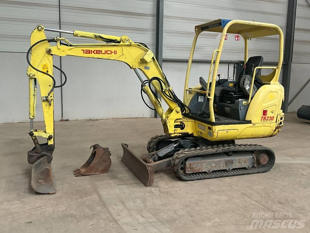 Takeuchi TB 230 Minigravemaskiner