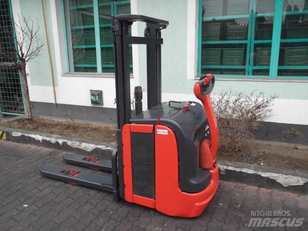 Linde L14 /372/ V-2391 Selvkørende stablere
