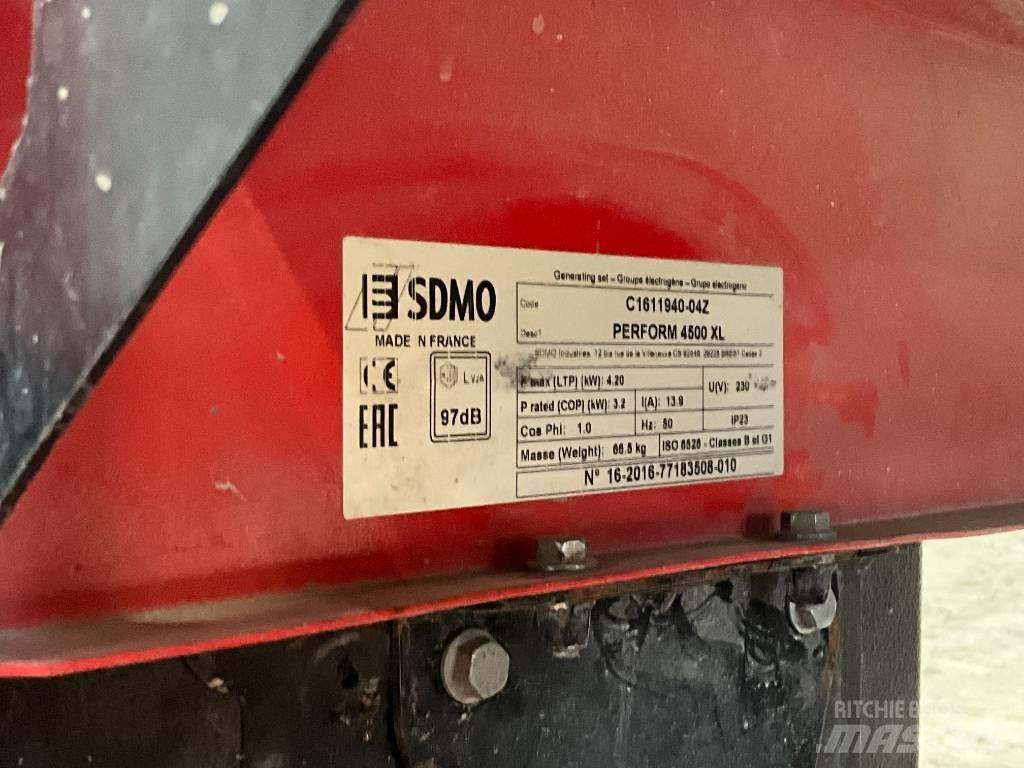 Sdmo perform 4500 XL Benzingeneratorer