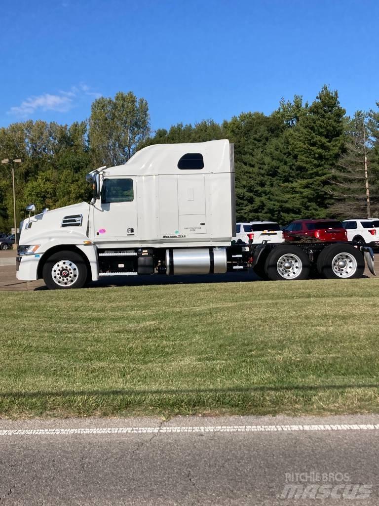 Western Star 5700 XE Trækkere