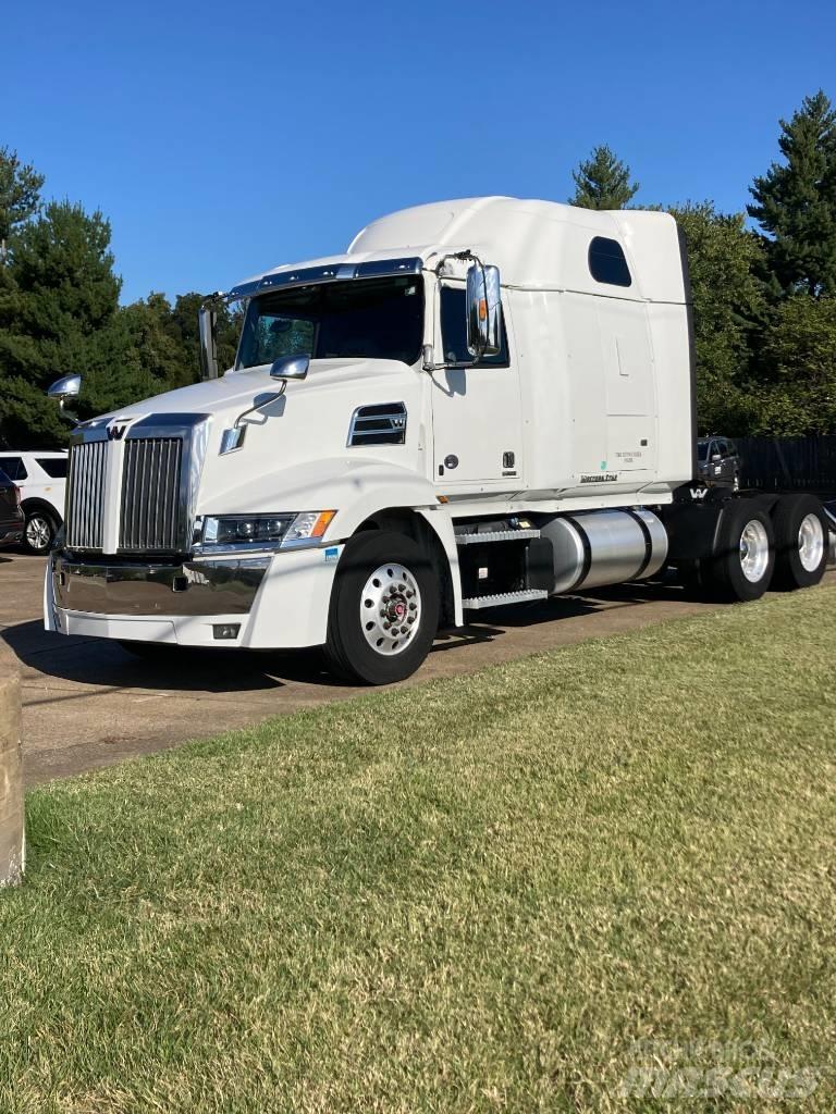Western Star 5700 XE Trækkere