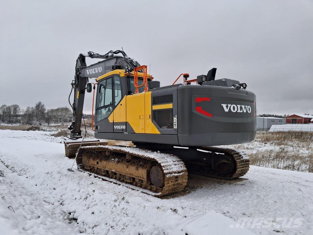 Volvo EC220E Gravemaskiner på larvebånd