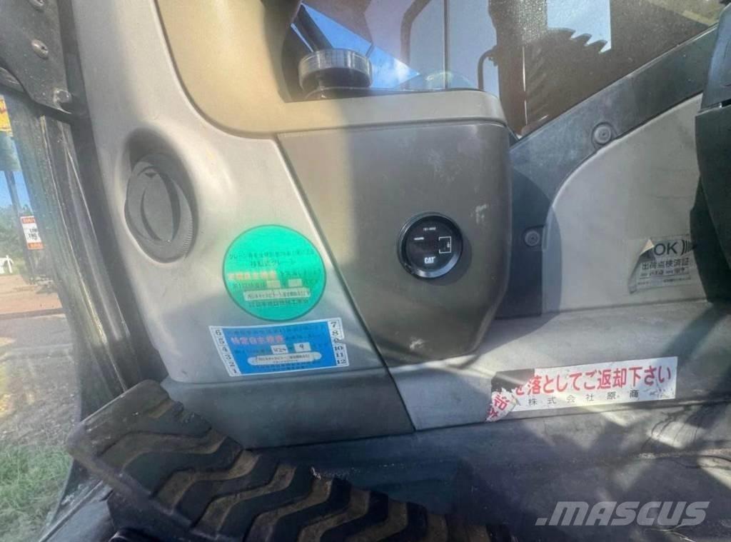 CAT 320 D LRR Gravemaskiner på larvebånd