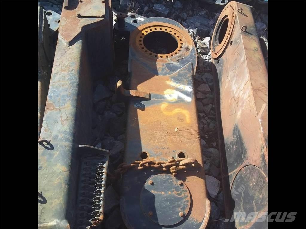 CAT 560 Pendelarm Gear