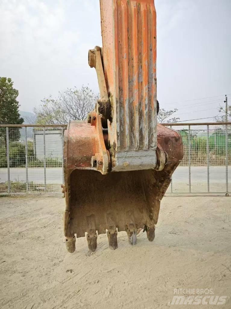 Hitachi ZX 470 Gravemaskiner på larvebånd
