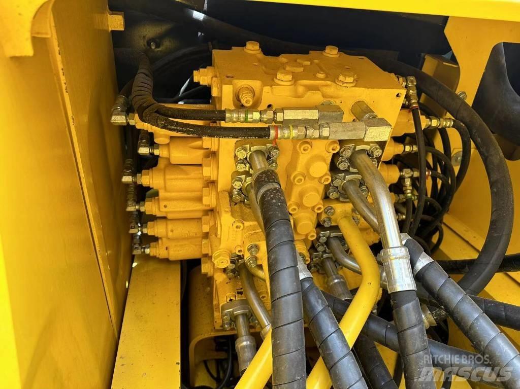 Komatsu PC 240 Gravemaskiner på larvebånd