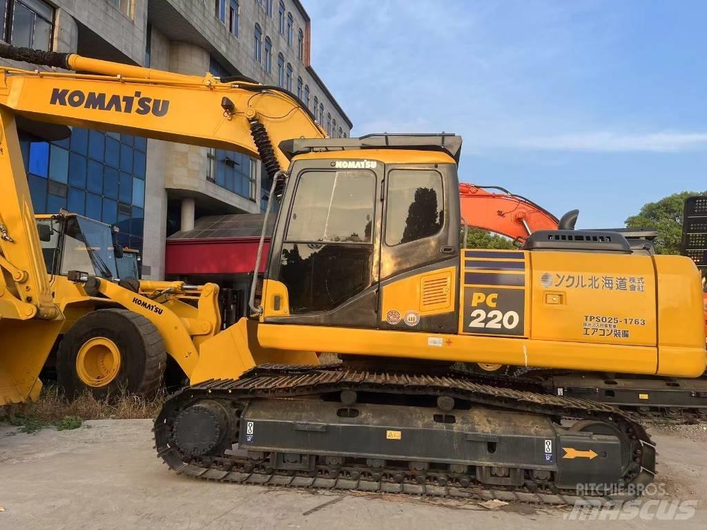 Komatsu PC 220-7 Gravemaskiner på larvebånd