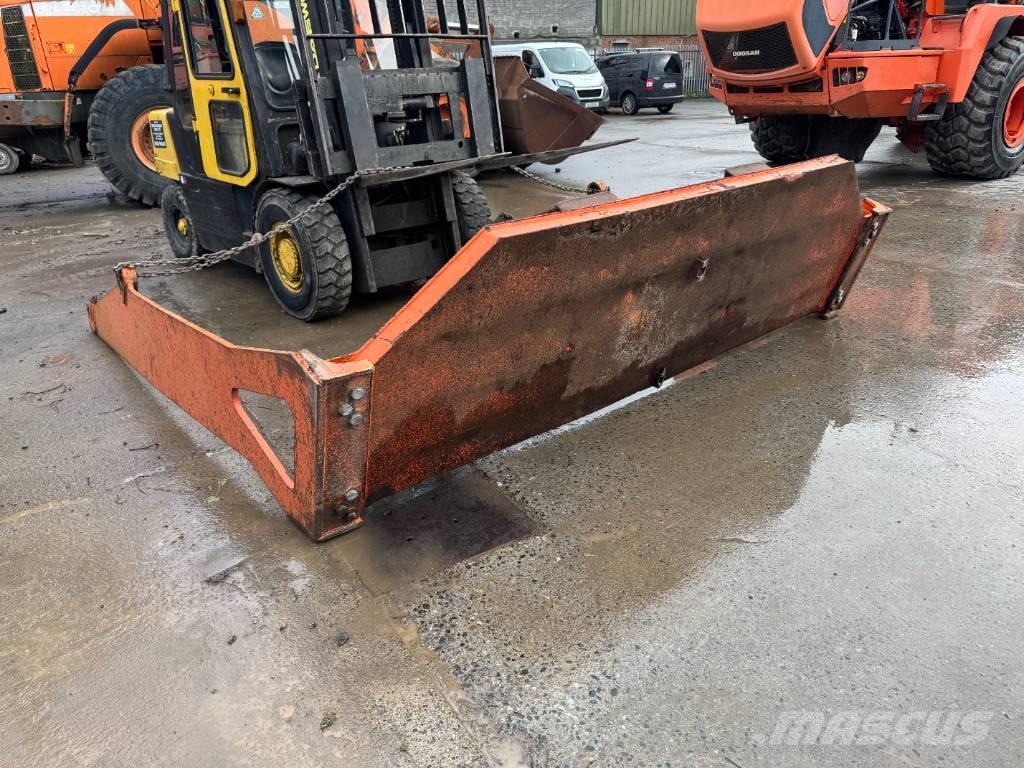 Doosan DA 40 Bagklapper
