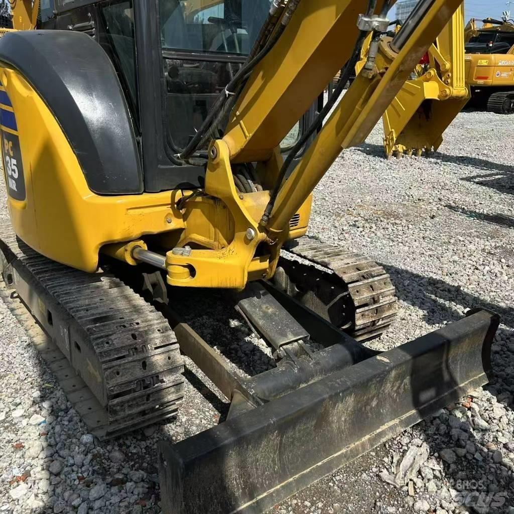 Komatsu 35 Gravemaskiner på larvebånd