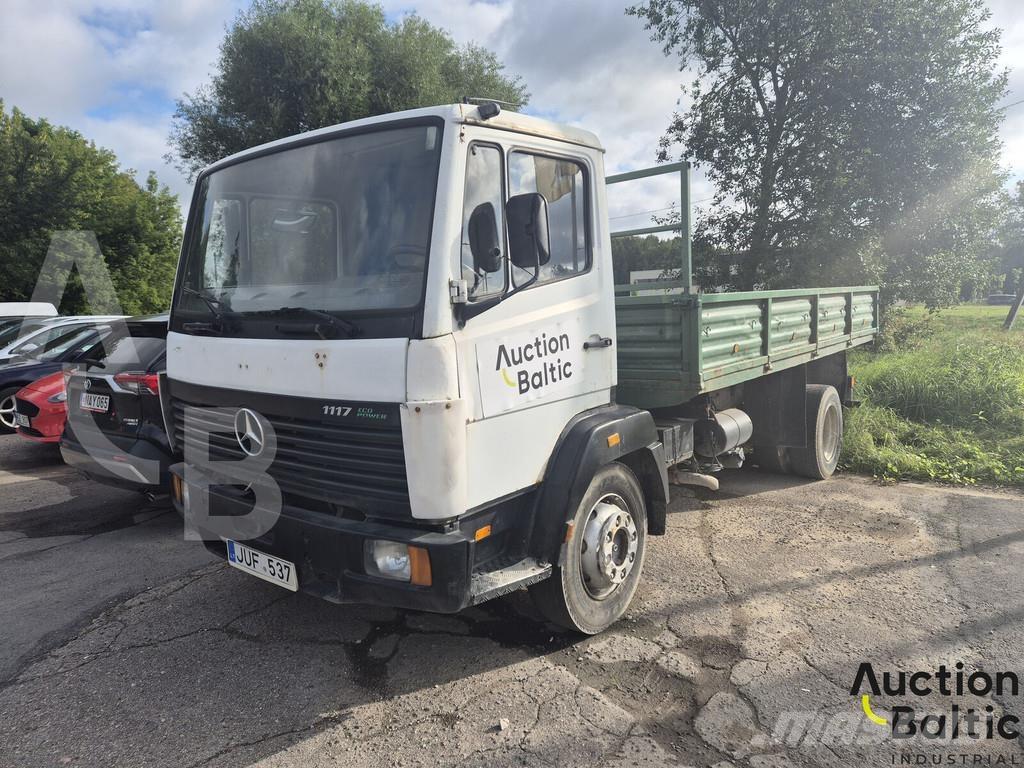 Mercedes-Benz 1117 Lastbil med lad/Flatbed