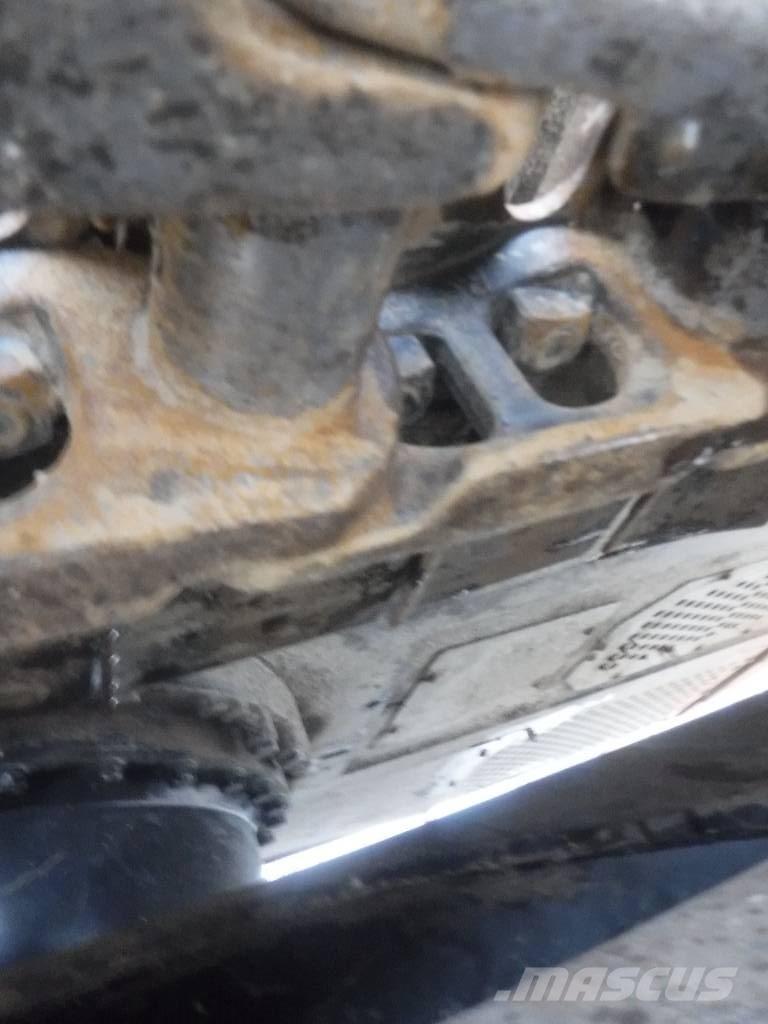 Hitachi ZX 210 LC-7 Gravemaskiner på larvebånd