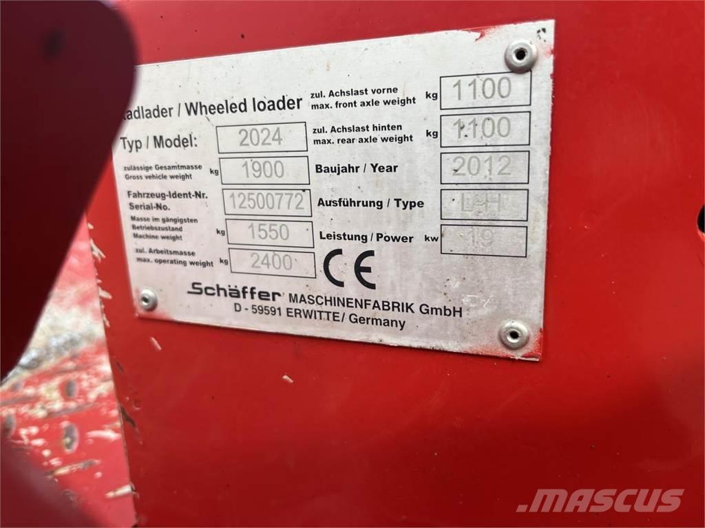 Schäffer 2024 Minilæsser - knækstyret