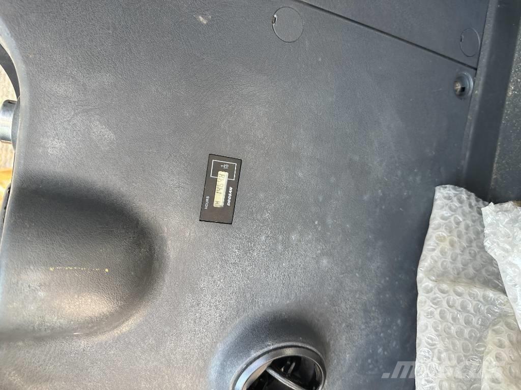 Hyundai R220LC-9S Gravemaskiner på larvebånd