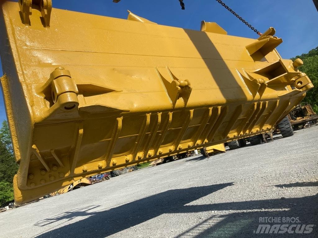 CAT D9T SU Blade Klinger