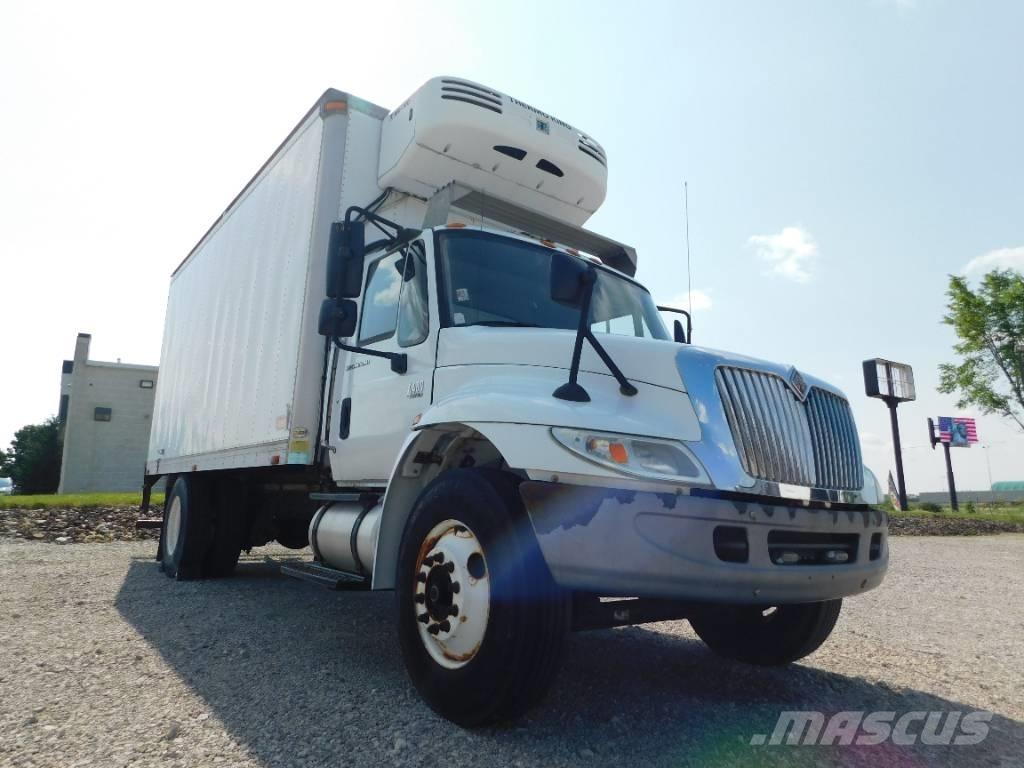 International 4400 Lastbiler med containerramme / veksellad
