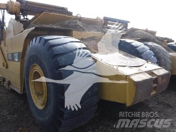 CAT 615C Skrabere