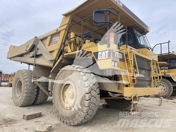CAT 773D Terrængående lastbiler