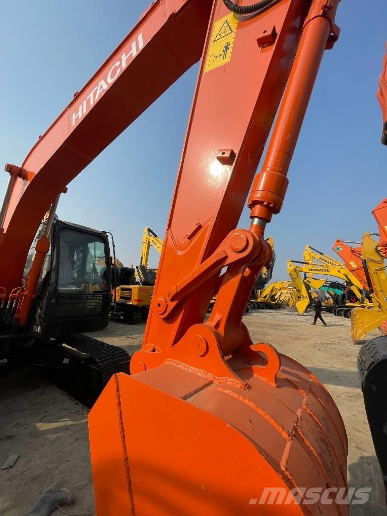 Hitachi ZX 130 Gravemaskiner på larvebånd