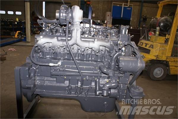 Komatsu SA6D125 E2 Motorer