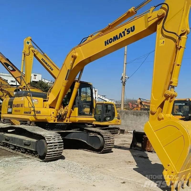 Komatsu PC 300 Gravemaskiner på larvebånd