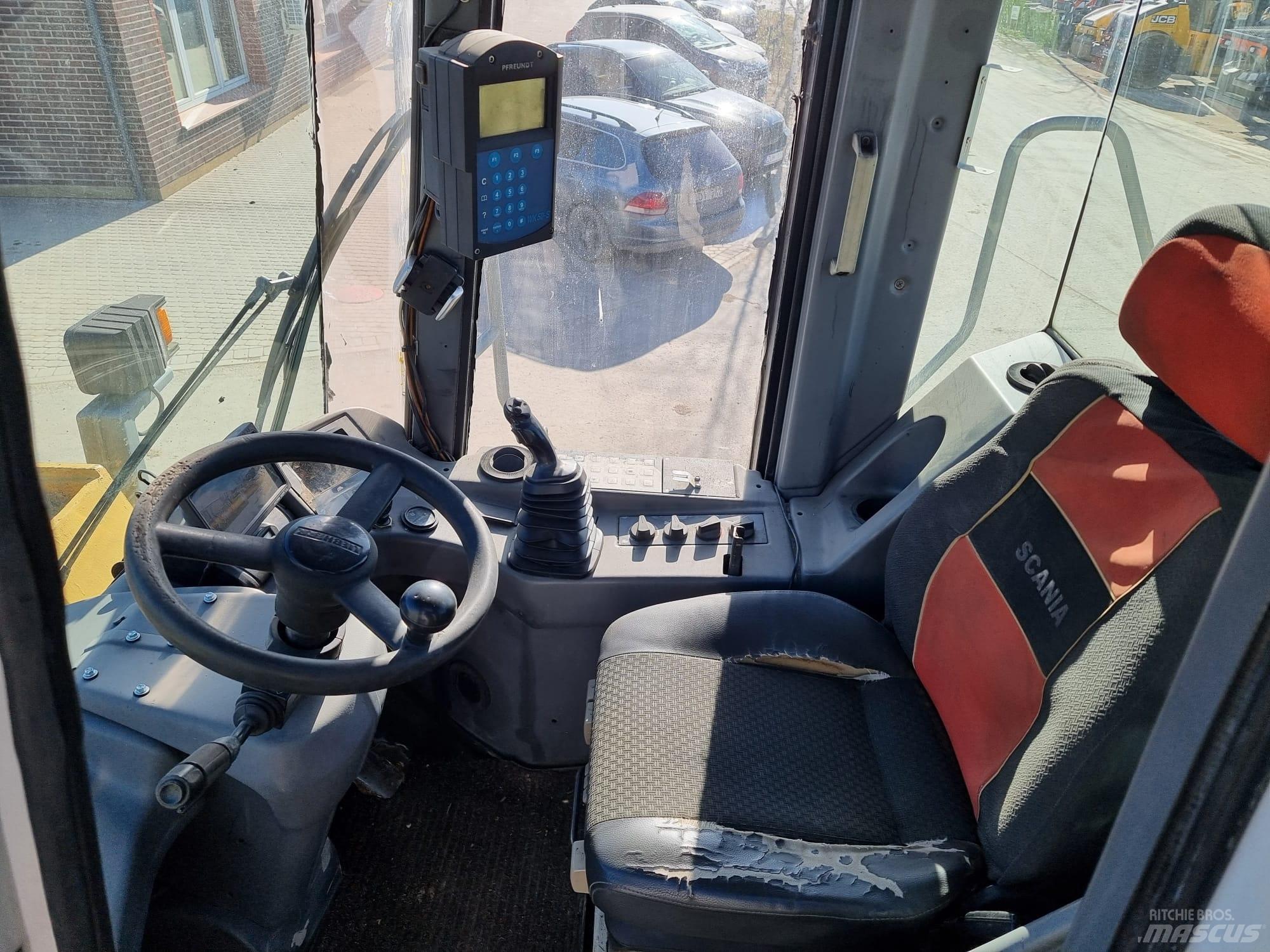 Liebherr L 564 Læssemaskiner på hjul