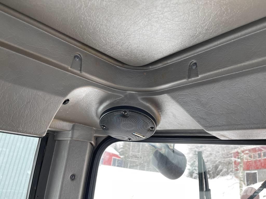 Lundberg 4120 Kompakte traktorer