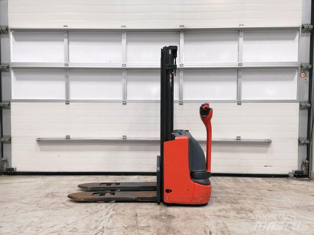 Linde L10 Gaffelstabler med gående fører