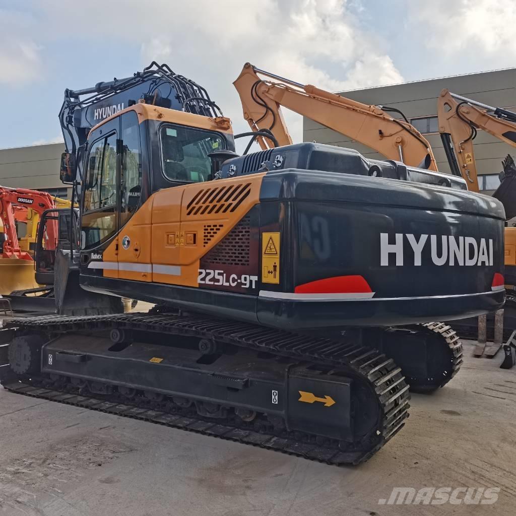 Hyundai 225LC-9T Gravemaskiner på larvebånd