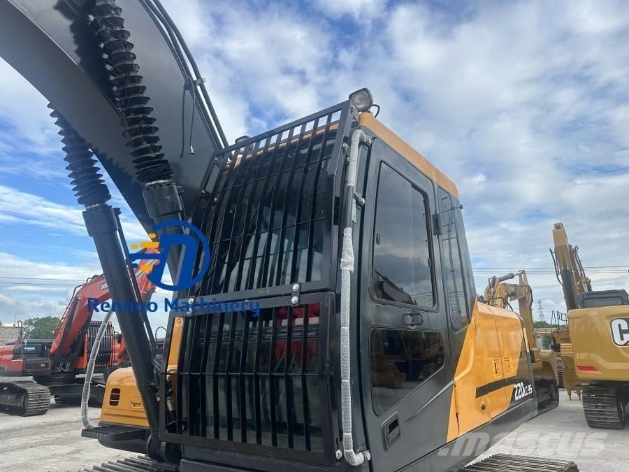 Hyundai R220LC-9S Gravemaskiner på larvebånd