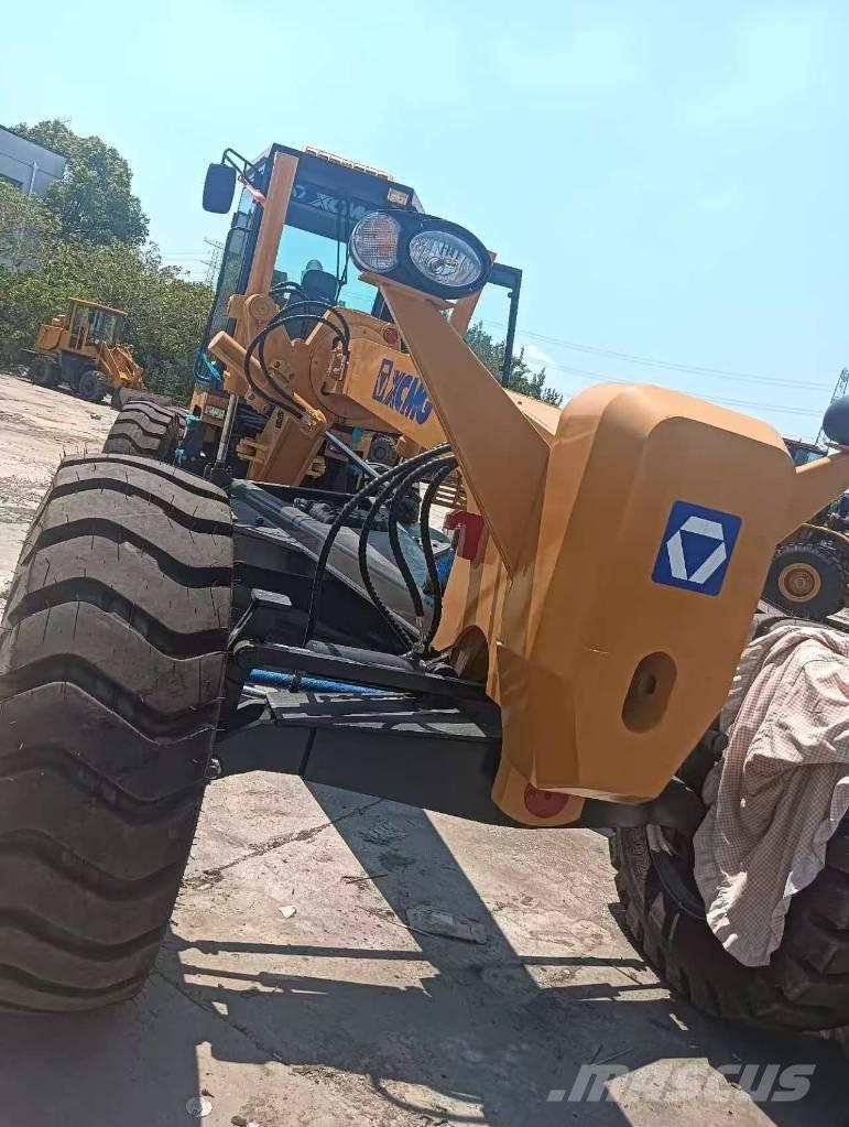 XCMG GR 1803 Vejhøvle / Gradere