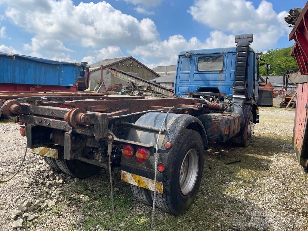 Scania 82M Demonterbare/wirehejs lastbiler
