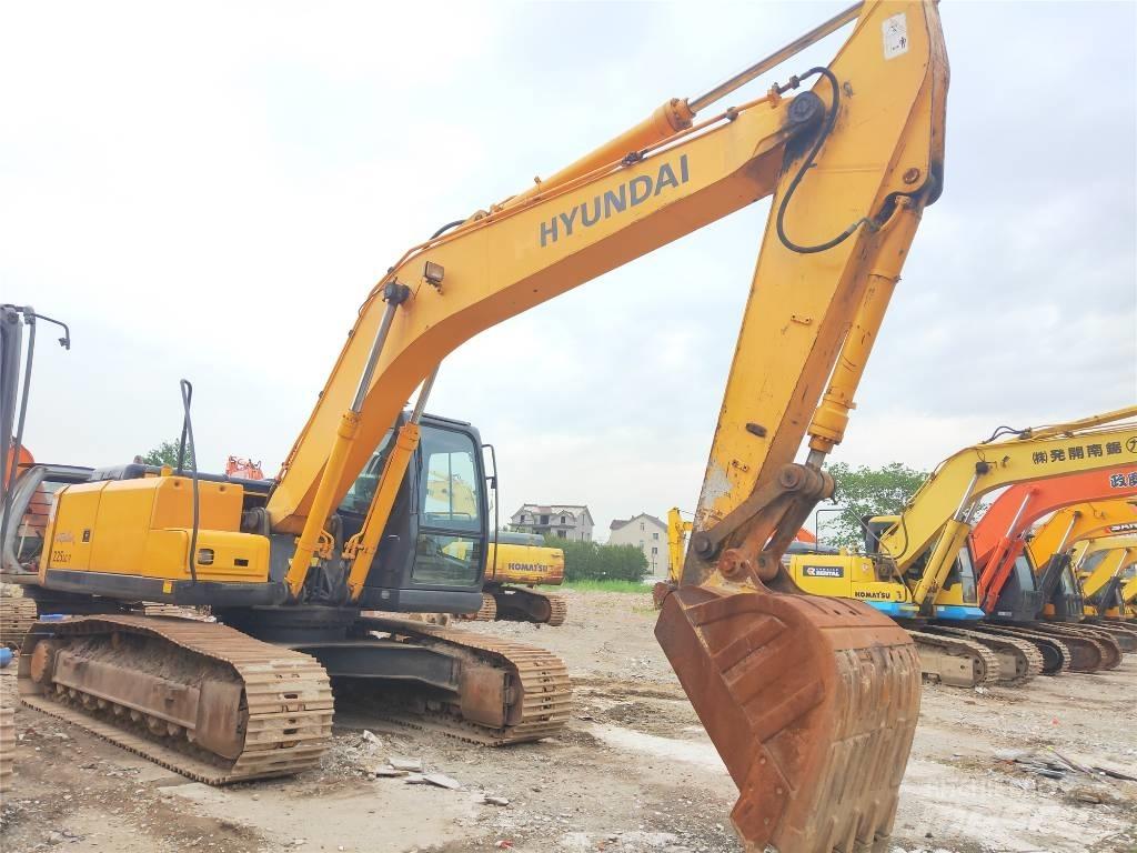 Hyundai R225LC-7 Gravemaskiner på larvebånd
