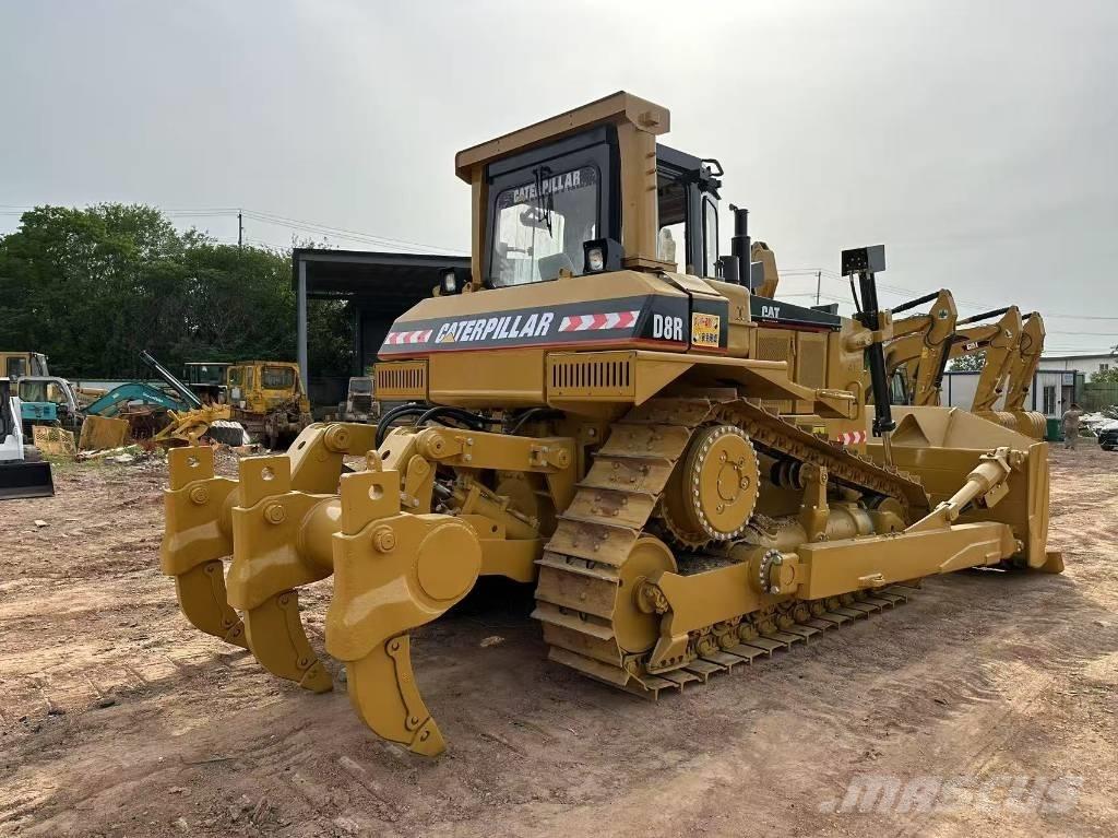 CAT D8R Bulldozer på larvebånd