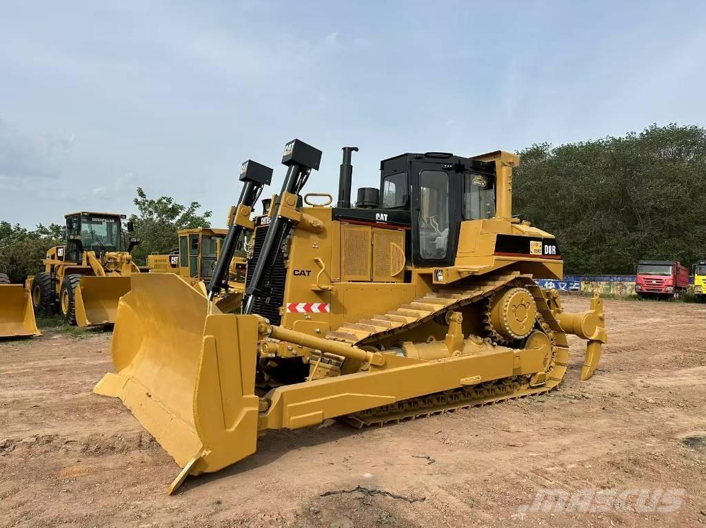CAT D8R Bulldozer på larvebånd