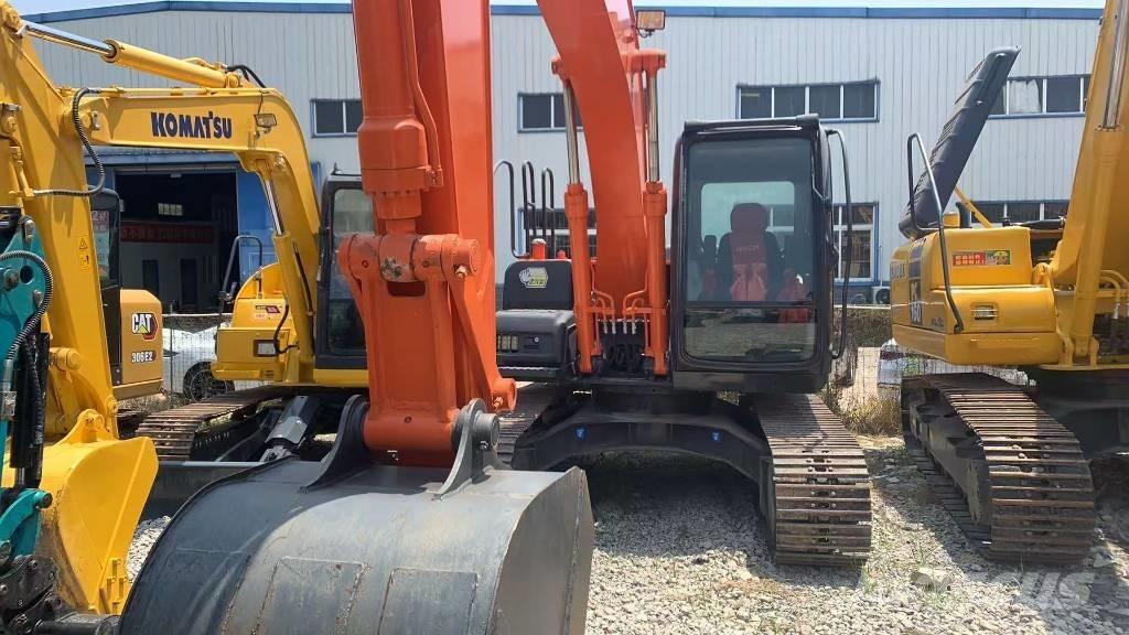 Hitachi Zaxis 120 Gravemaskiner på larvebånd
