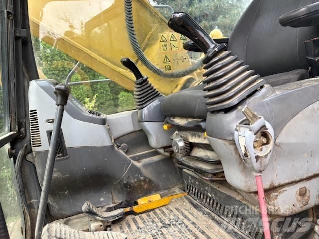 Komatsu PC 210 Gravemaskiner på larvebånd